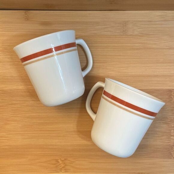 Vintage Retro Set of 2 Corelle Corning Ware Cinnamon Chestnut Coffee Cups Mugs - Picture 1 of 11